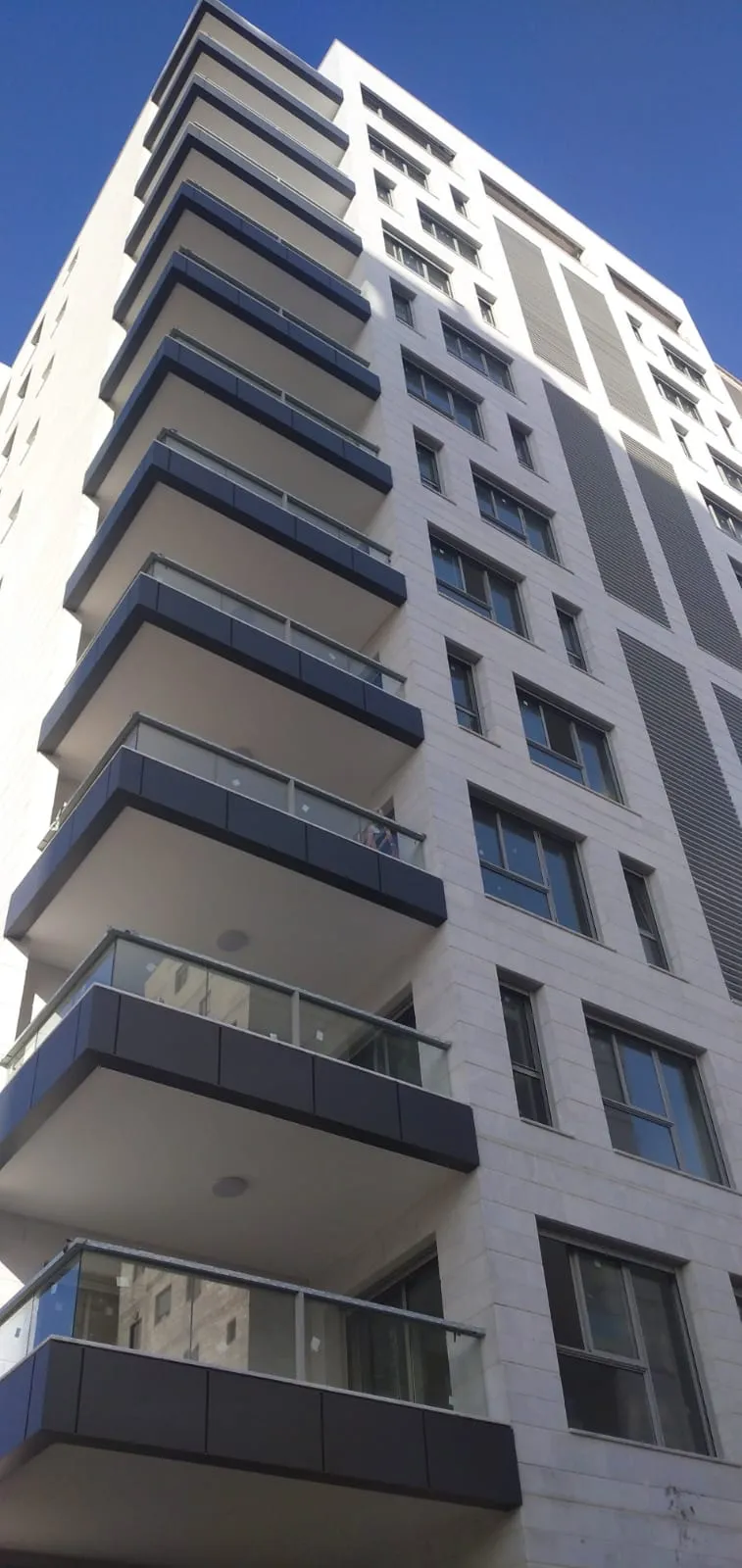 מעקות אלומיניום בנס ציונה